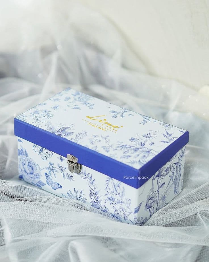 BTS Treasure Box 3.jpg